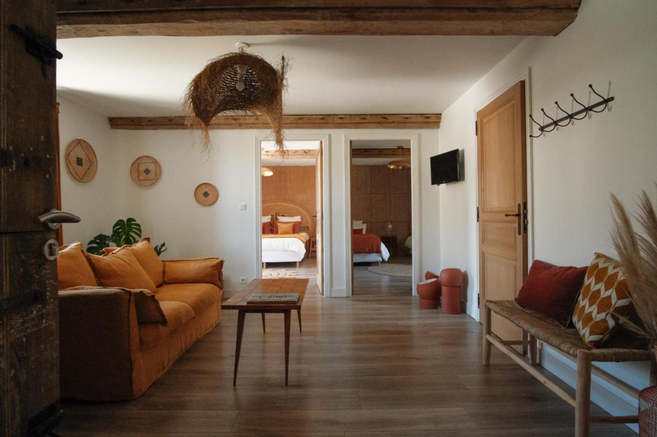 Le Domaine De L'Hostellerie Le Fresne-Camilly Pokoj fotografie